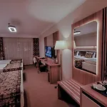 Hotel Oezkaya *