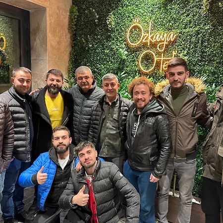 Oezkaya Hotel *