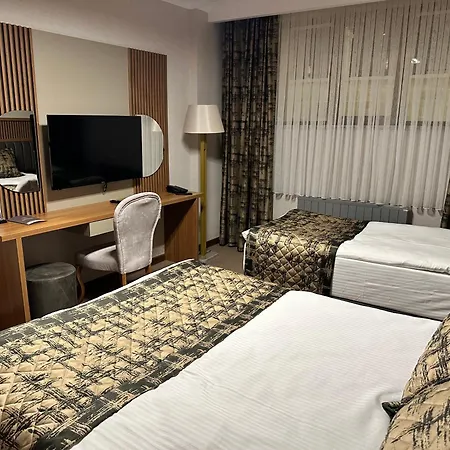 Hotel Oezkaya *