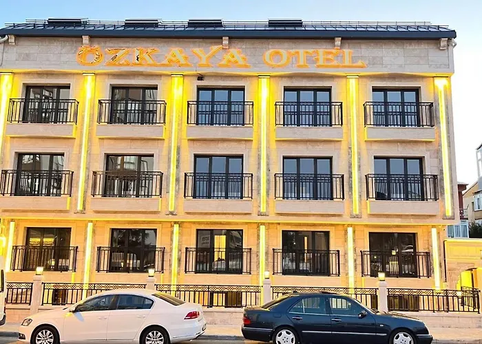 Oezkaya Hotel *